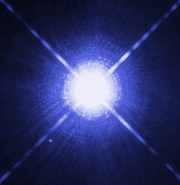 https://cdn.esahubble.org/archives/images/screen/heic0516a.jpg